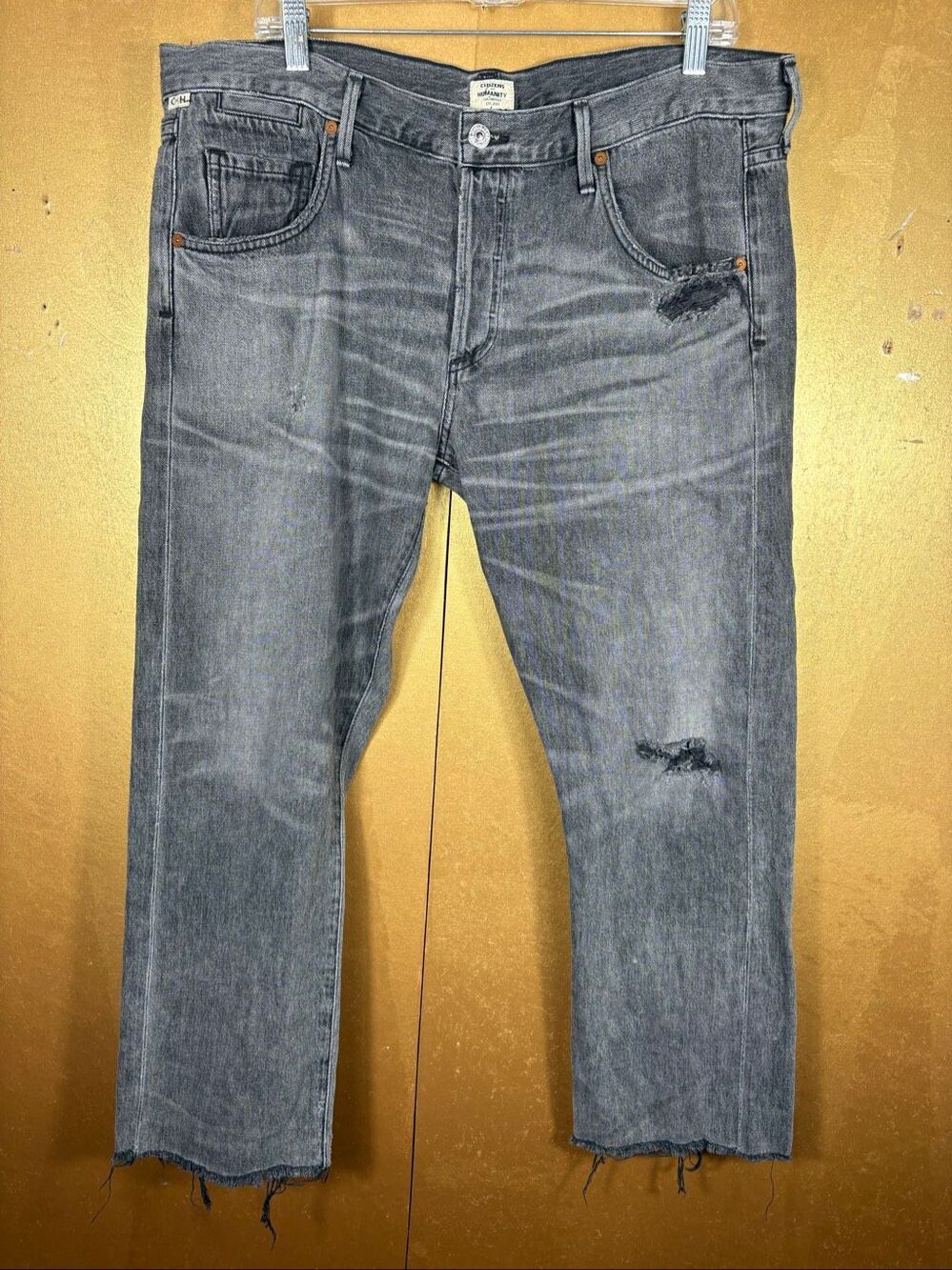 Citizens of Humanity woman’s Emerson slim boyfriend jeans size 32